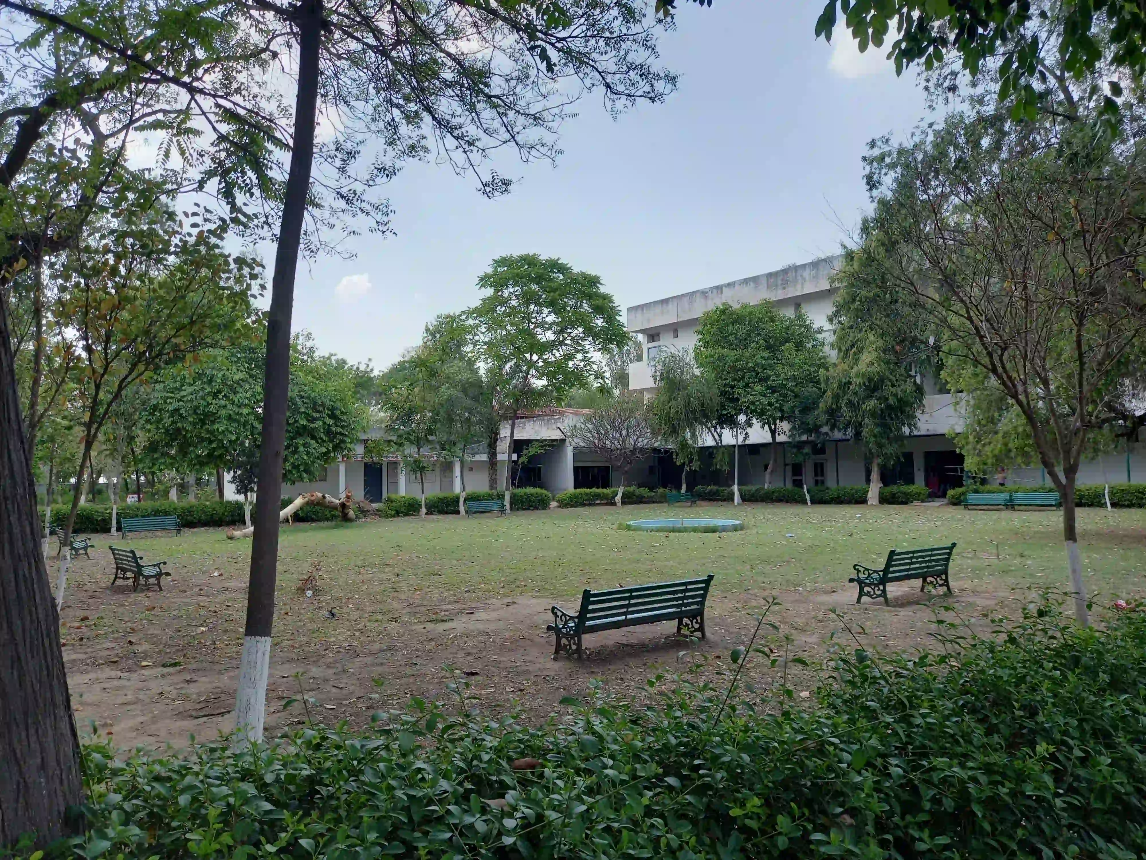 Campus-img